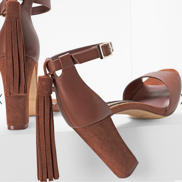 WHBM SUEDE TASSEL CHUNKY HEELS - Picture 2 of 12